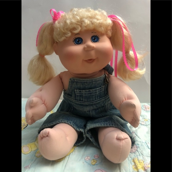 Cabbage Patch Kid - Picture 1 of 6